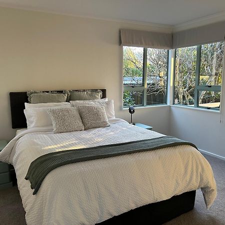 Guest Suite - Walk To Havelock North Village Exterior photo