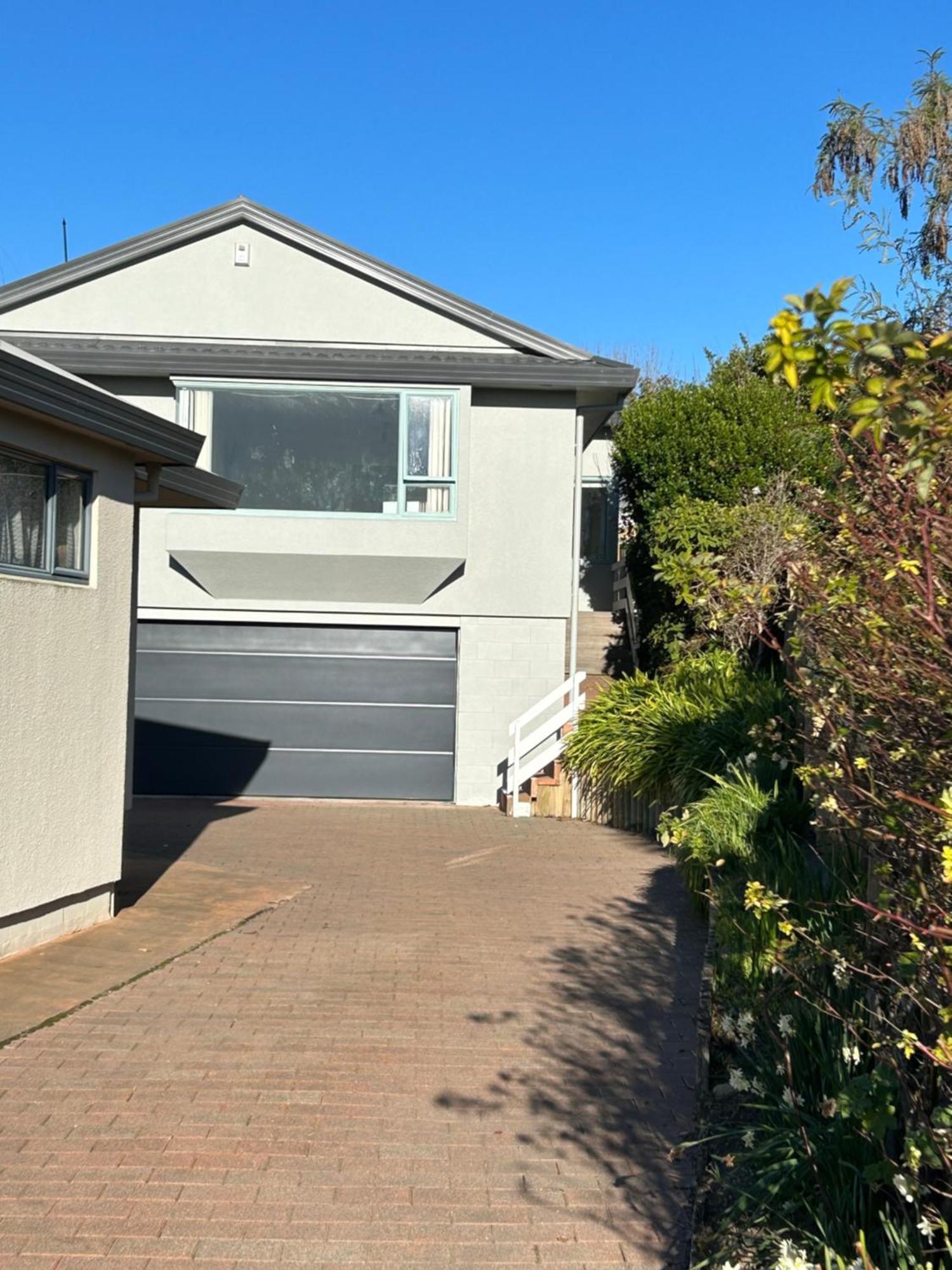 Guest Suite - Walk To Havelock North Village Exterior photo